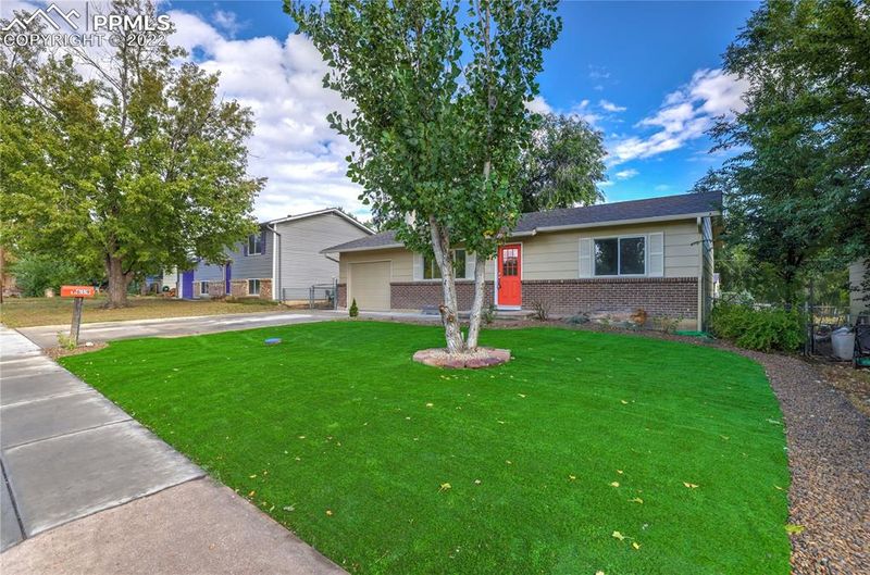 1619 Maxwell St, Colorado Springs, CO 80906