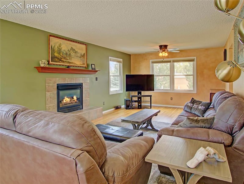 1620 Cragin Rd, Colorado Springs, CO 80920