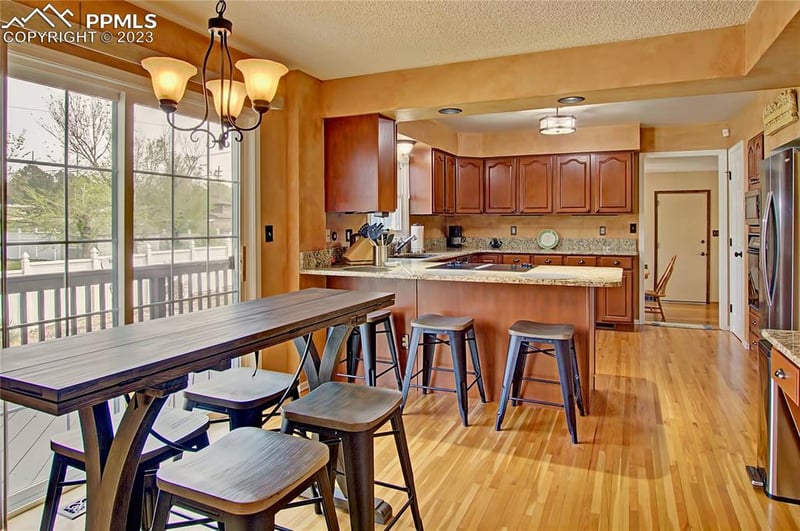 1620 Cragin Rd, Colorado Springs, CO 80920