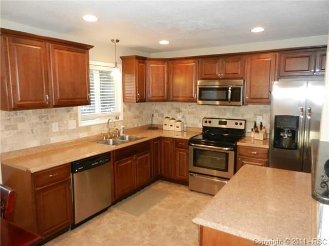 1620 Shenandoah Dr, Colorado Springs, CO 80910