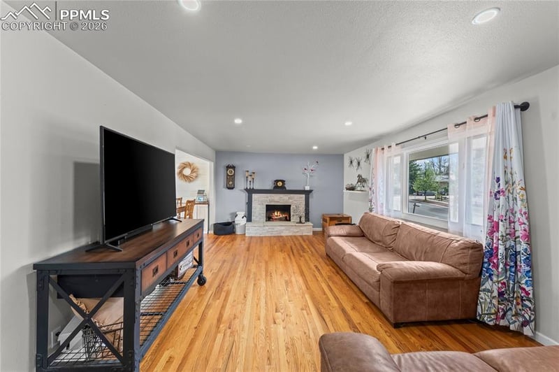 1621 Lehmberg Blvd, Colorado Springs, CO 80915