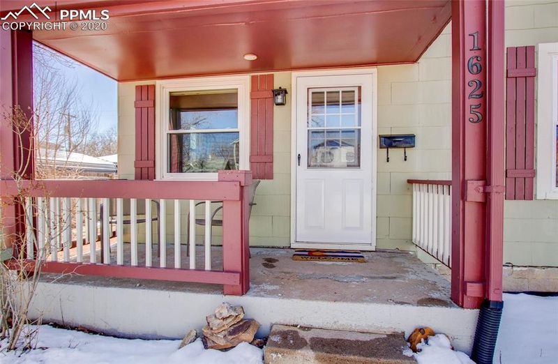 1625 W Cucharras St, Colorado Springs, CO 80904