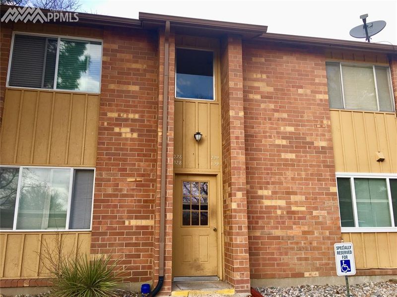 1625 N Murray Blvd #129, Colorado Springs, CO 80915