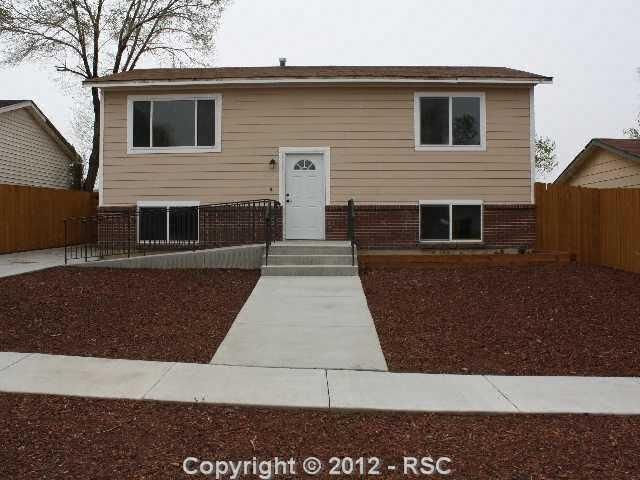1626 Carmel Rd, Colorado Springs, CO 80910