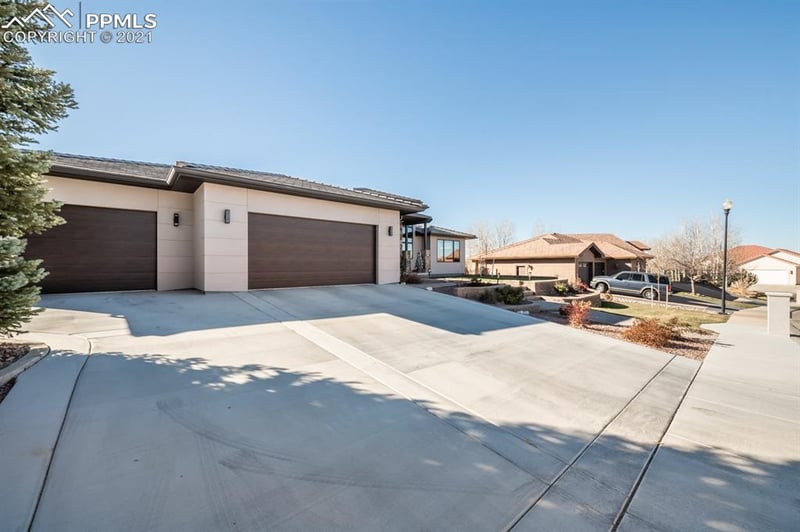 1627 Doral Dr, Pueblo, CO 81001