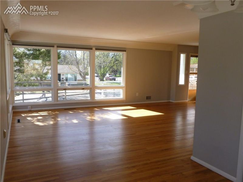 1627 Howard Ave, Colorado Springs, CO 80909