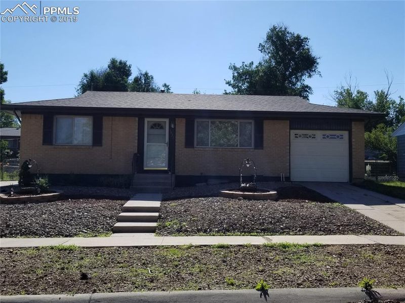 1627 Wynkoop Dr, Colorado Springs, CO 80909