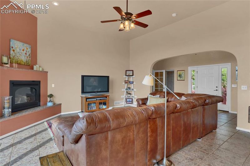 16299 Cala Rojo Dr, Colorado Springs, CO 80926