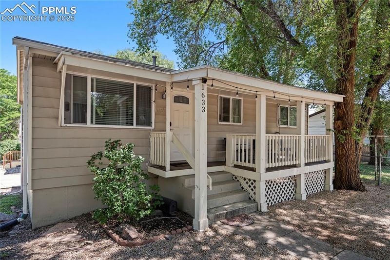 1633 N Chestnut St, Colorado Springs, CO 80907