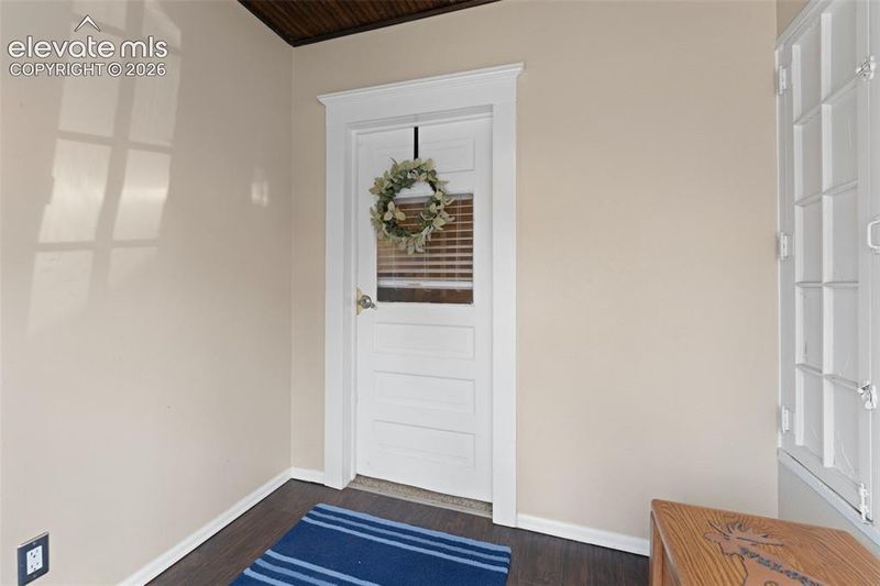 1633 Cheyenne Blvd, Colorado Springs, CO 80906