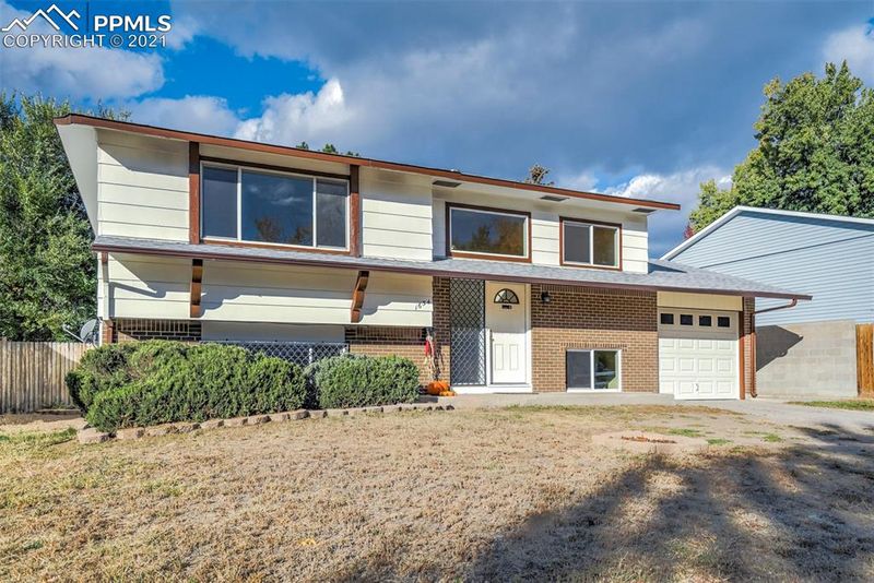 1634 Keaton Ln, Colorado Springs, CO 80909