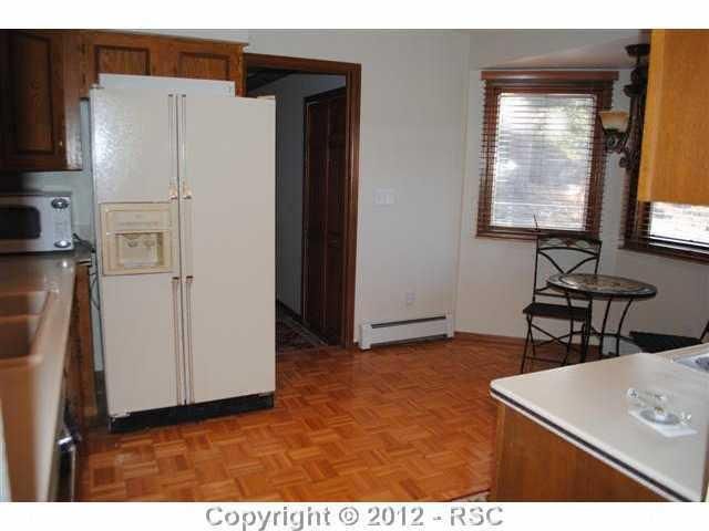 1634 Vickers Dr, Colorado Springs, CO 80918