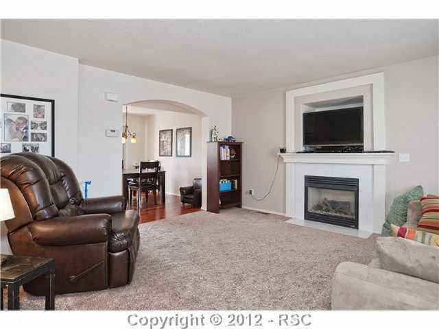 16346 Windy Creek Dr, Monument, CO 80132
