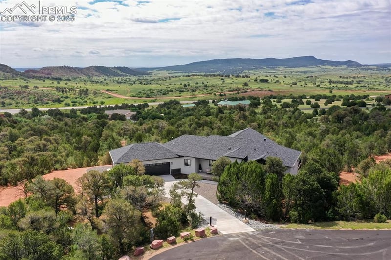 16347 Cala Rojo Dr, Colorado Springs, CO 80926