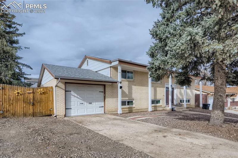 1638 Shasta Dr, Colorado Springs, CO 80910