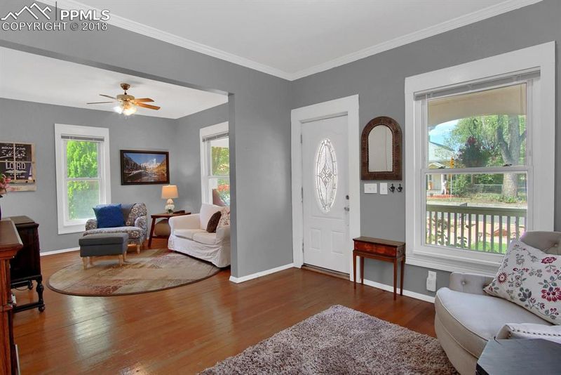 1639 W Cucharras St, Colorado Springs, CO 80904