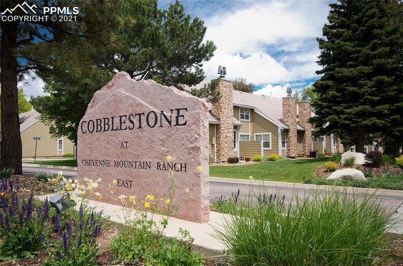 164 Cobblestone Dr, Colorado Springs, CO 80906