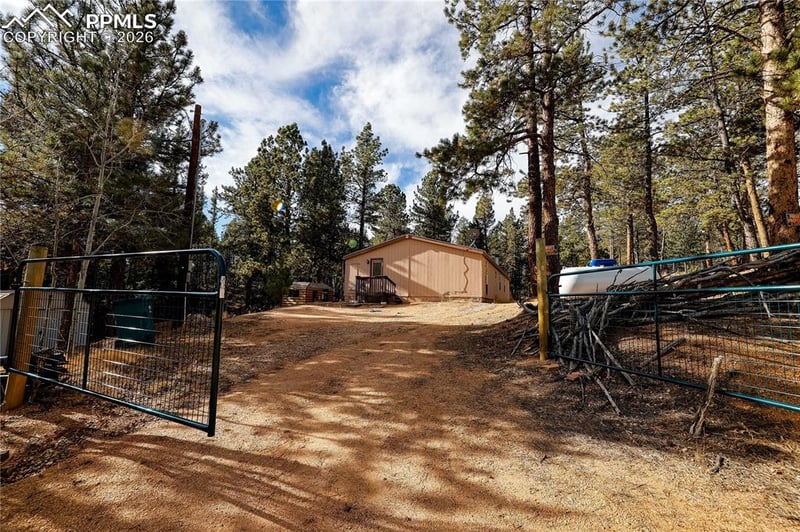 1641 Kiowa Rd, Florissant, CO 80816