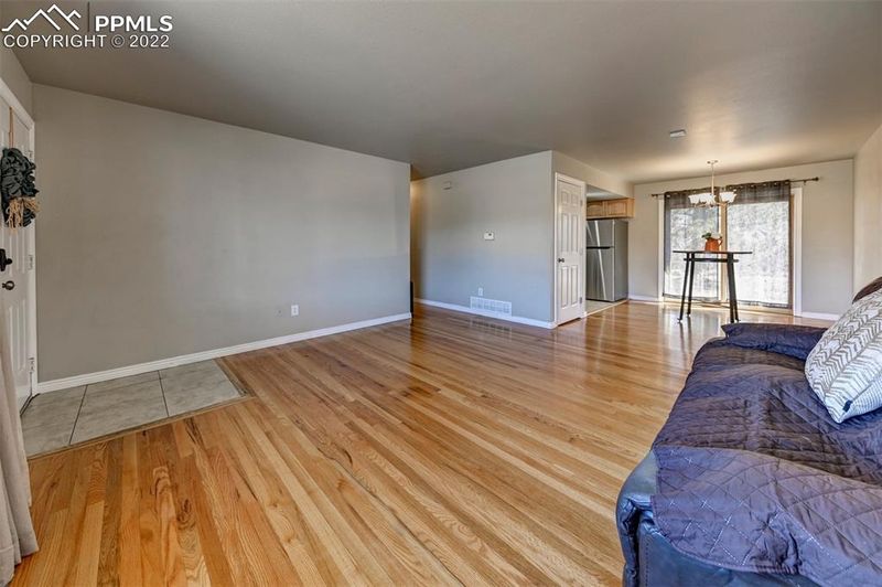 1647 Glacier Dr, Colorado Springs, CO 80910