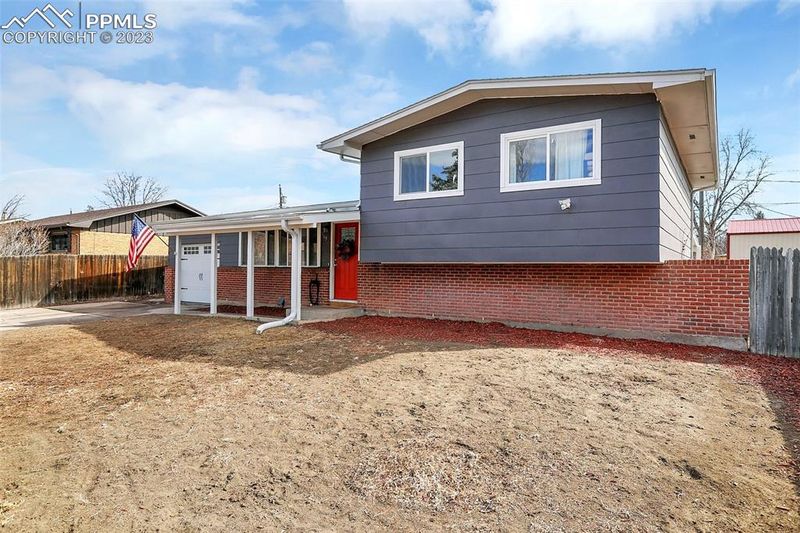 165 Ithaca St, Colorado Springs, CO 80911