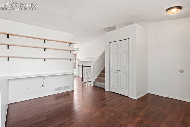 1651 Canoe Creek Dr, Colorado Springs, CO 80906