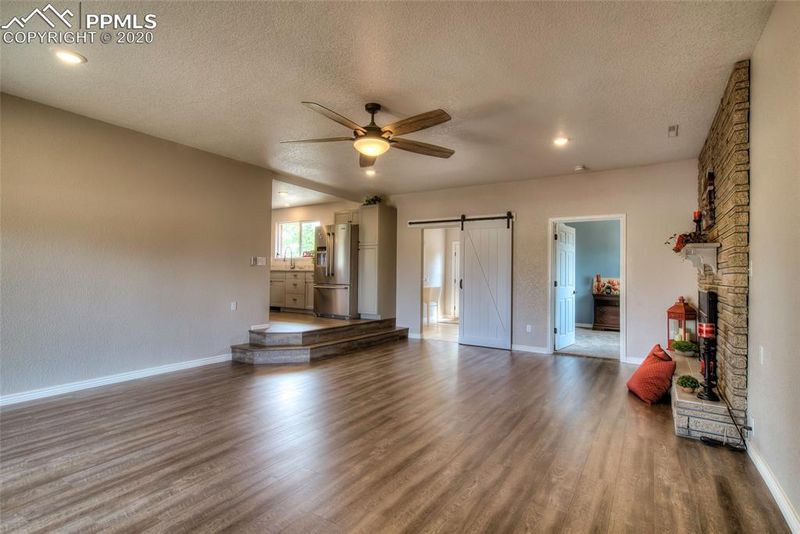 1655 Glacier Dr, Colorado Springs, CO 80910