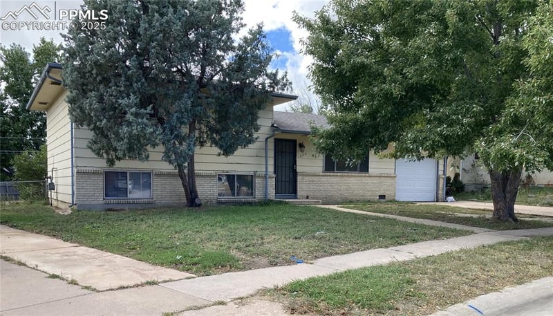 1658 Keaton Ln, Colorado Springs, CO 80909