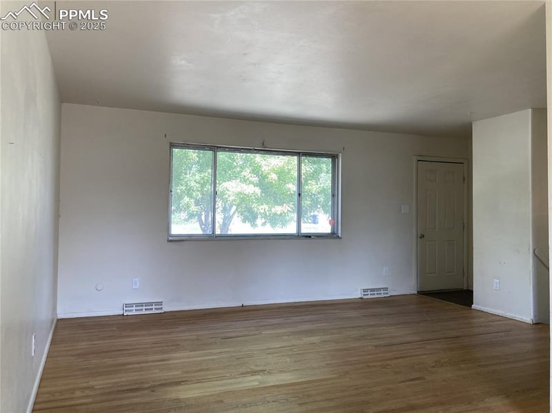 1658 Keaton Ln, Colorado Springs, CO 80909