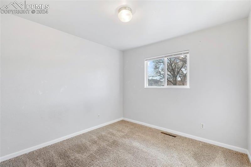 1659 Maxwell St, Colorado Springs, CO 80906