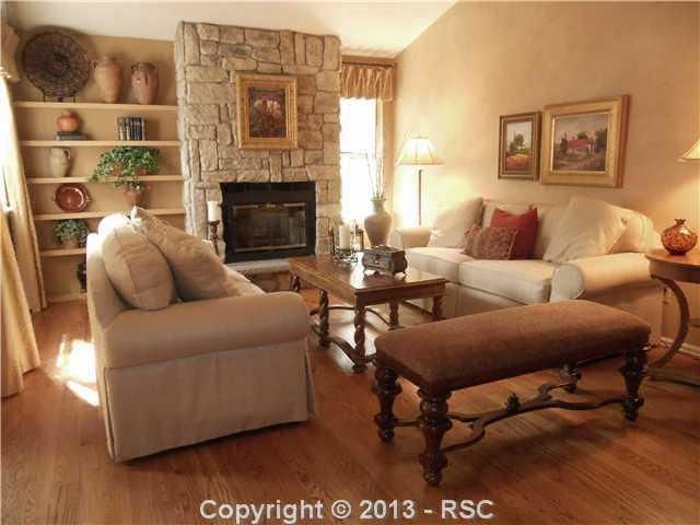 166 Cobblestone Dr, Colorado Springs, CO 80906