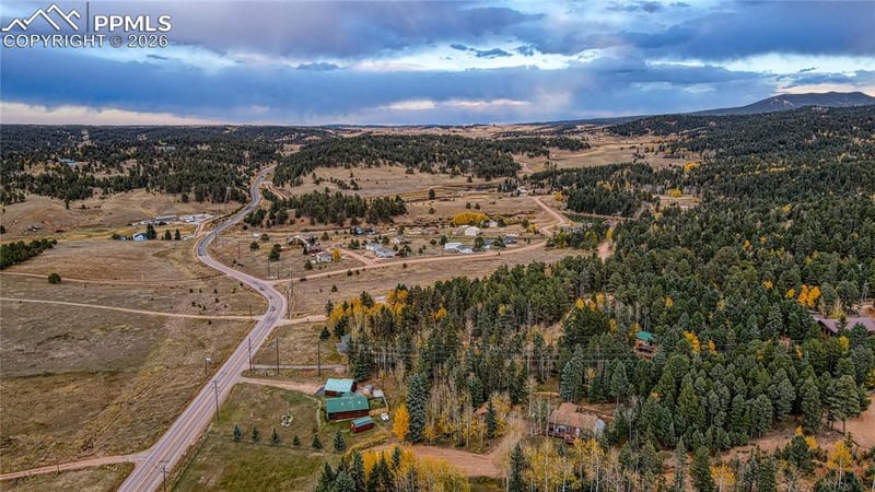 166 Denwood Dr, Florissant, CO 80816