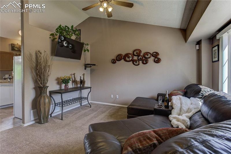1660 Keith Dr, Colorado Springs, CO 80916