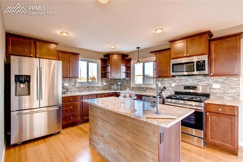 16605 Forest Green Ter, Elbert, CO 80106