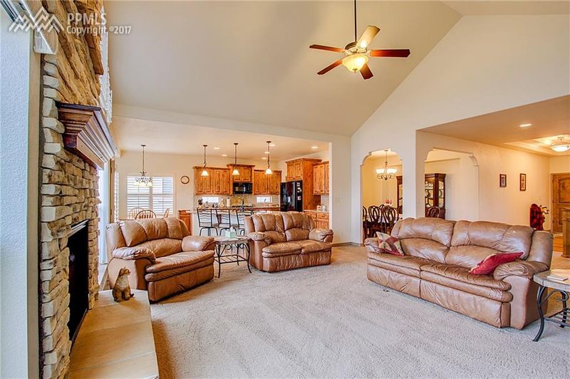 16624 Mystic Canyon Dr, Monument, CO 80132
