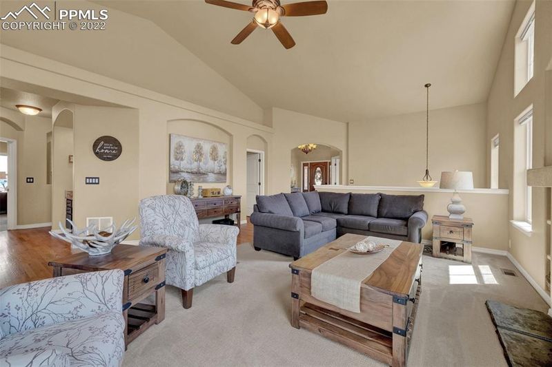 16664 Curled Oak Dr, Monument, CO 80132