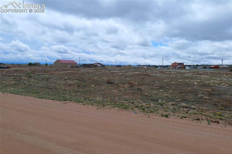 1675 N Lyon Dr, Pueblo, CO 81007