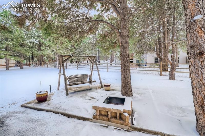 1675 Old Antlers Way, Monument, CO 80132