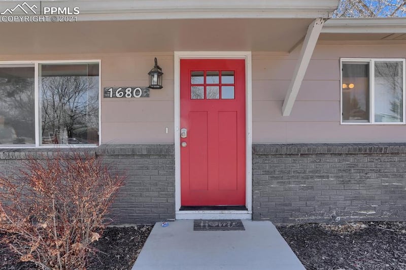 1680 Luna Dr, Colorado Springs, CO 80817