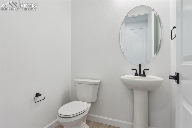 16813 Starfall Dr, Monument, CO 80132