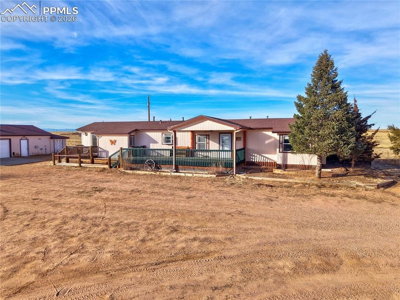 16830 Finch Rd, Colorado Springs, CO 80928