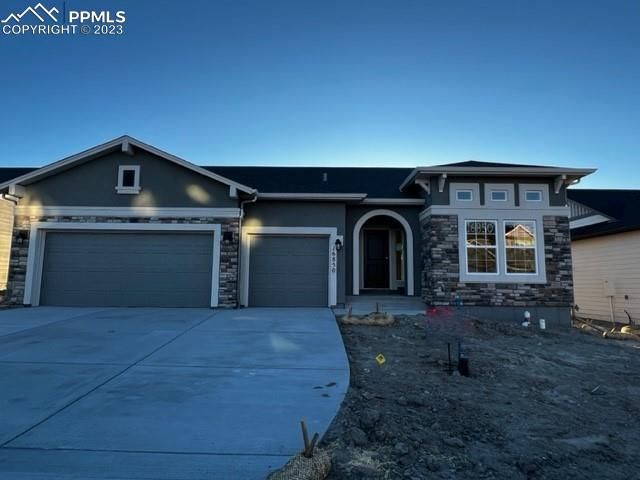 16850 New Autumn Dr, Monument, CO 80132