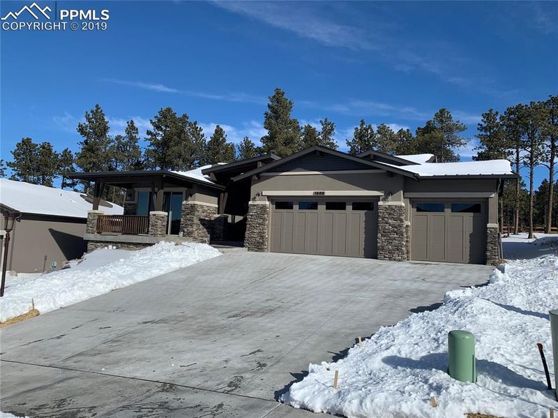 1686 Summerglow Ln, Monument, CO 80132