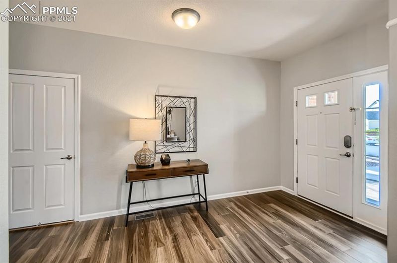 16872 E Lake Ln, Aurora, CO 80016