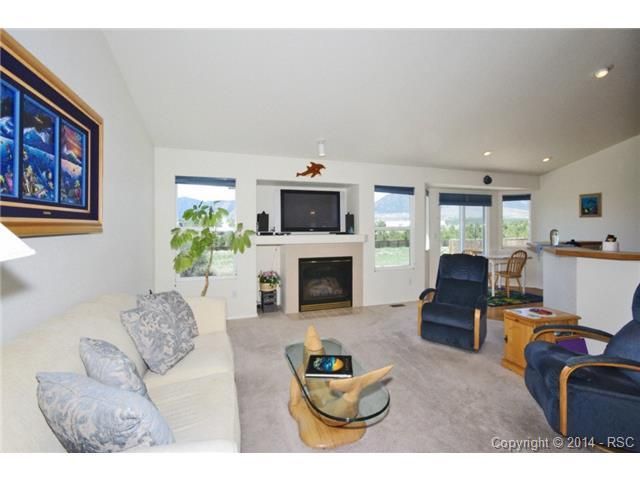 16924 Park Trail Dr, Monument, CO 80132