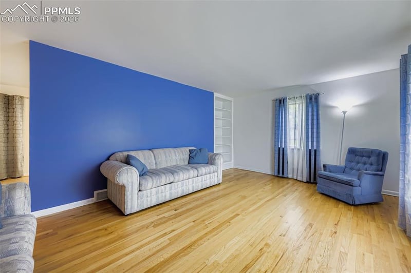 1693 S Elm St, Denver, CO 80222