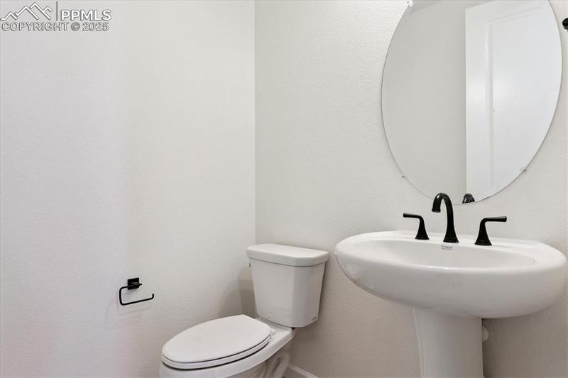 16967 Starfall Dr, Monument, CO 80132