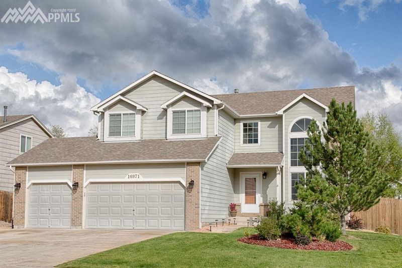 16971 Park Trail Dr, Monument, CO 80132