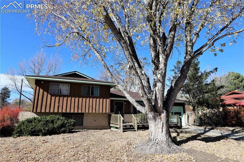 17 Mcburney Blvd, Colorado Springs, CO 80911