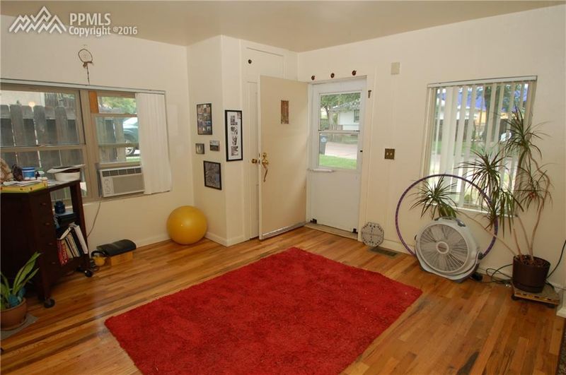 17 W Ramona Ave, Colorado Springs, CO 80905