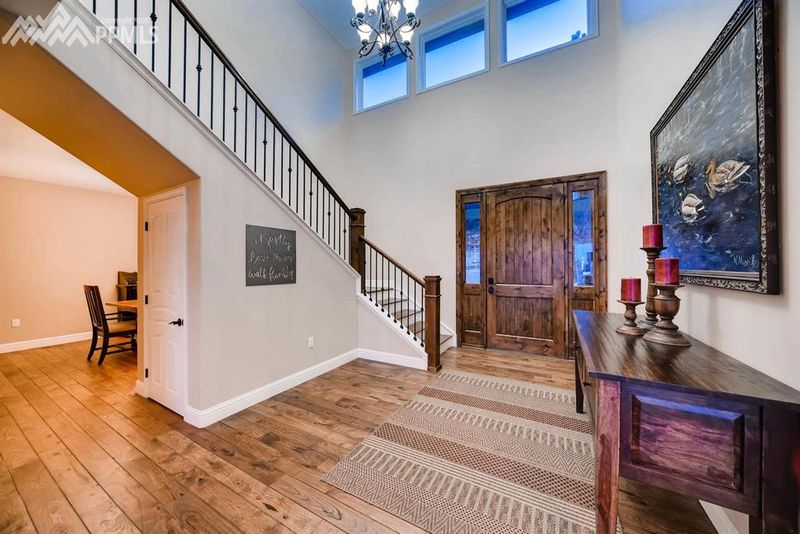 17 Upland Rd, Colorado Springs, CO 80906